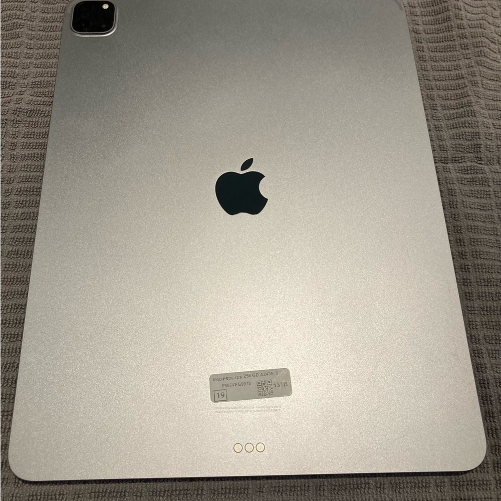 Apple iPad Pro 6th generation Refurbished 256GB WiFi